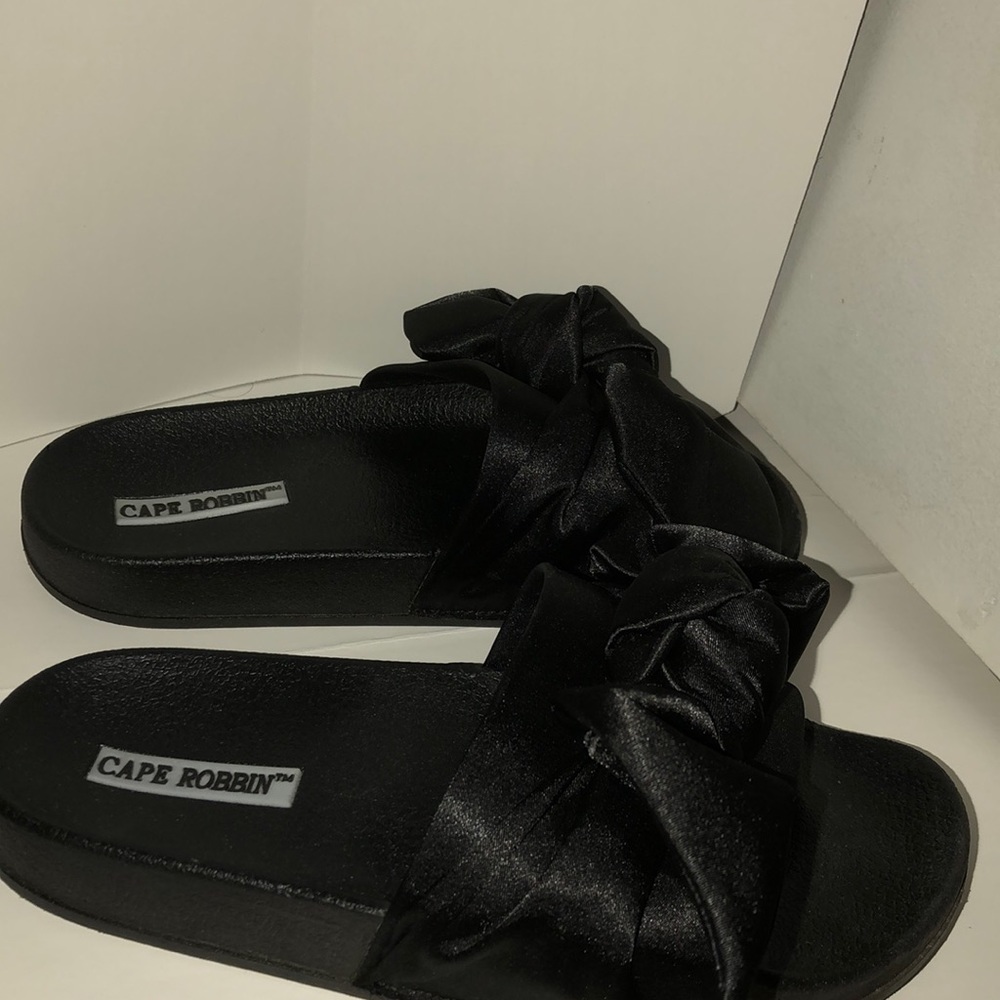 black fashion slides